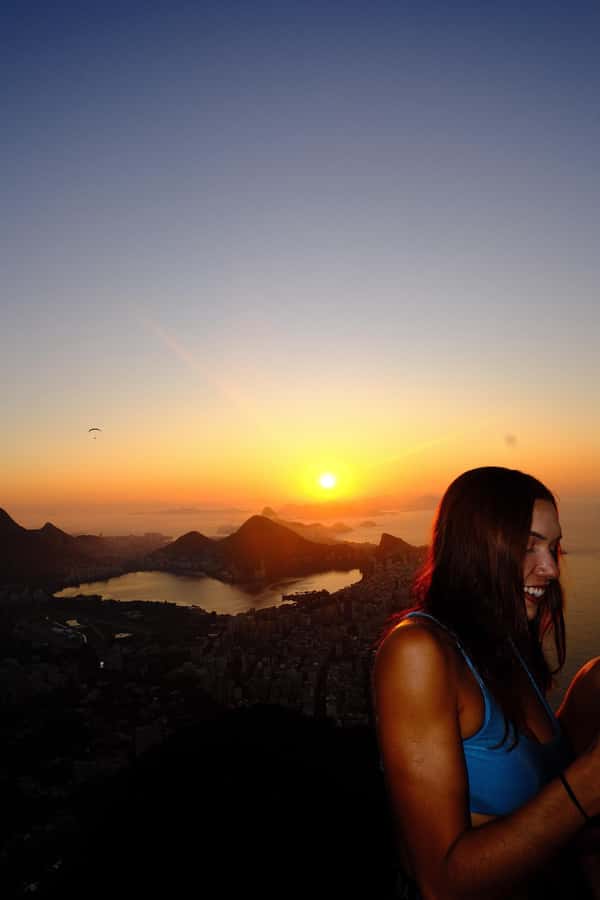 Rio de Janeiro: Dois Irmãos Peak Sunrise, Day or Sunset Hike - Food and timing after the hike: optional breakfast in Vidigal