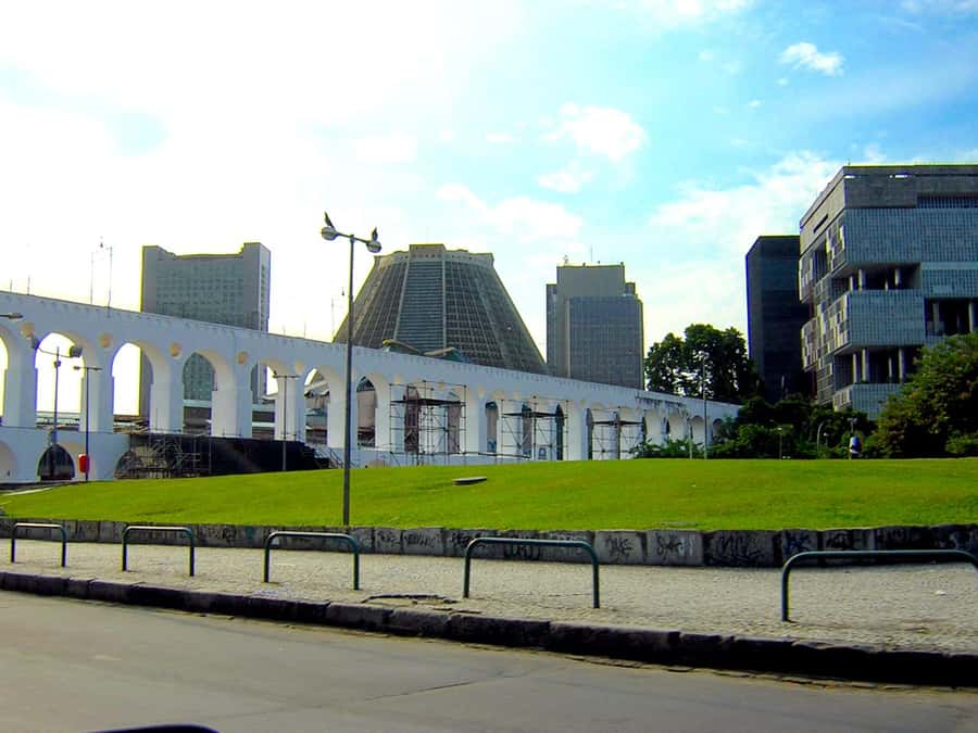 Rio de Janeiro Downtown Tour - Tiradentes Square, Lapa Arches, Lavradio Street, And Avenida Chile