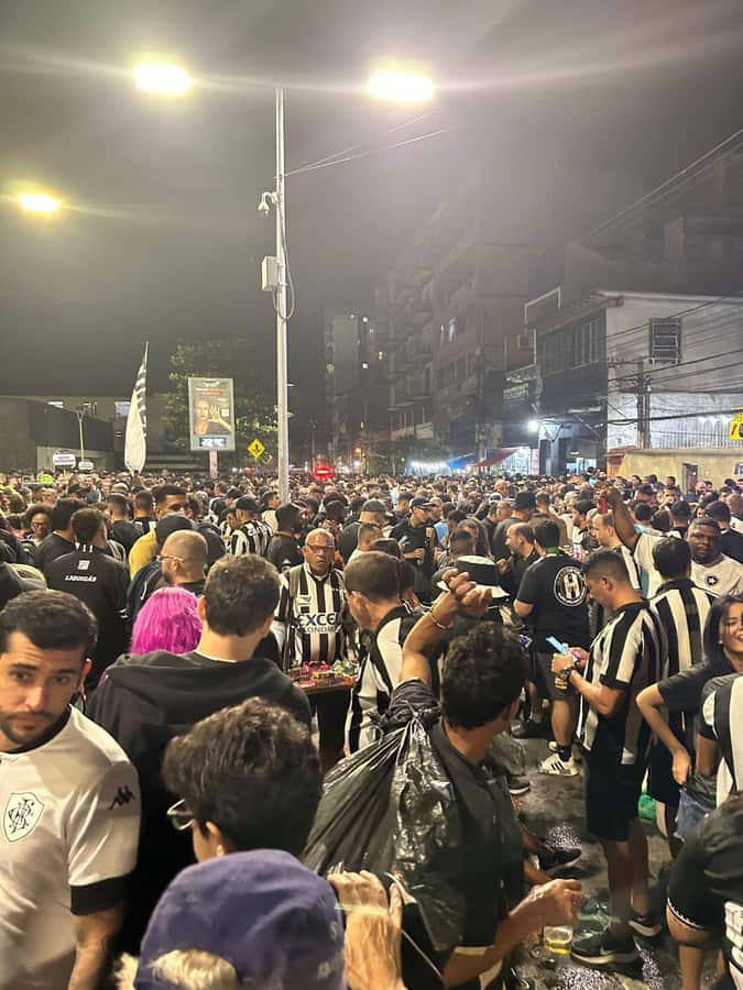 Rio de Janeiro: Enjoy a Botafogo soccer game with Locals - Nilton Santos Stadium, your long-side high seat, and the stadium tour window