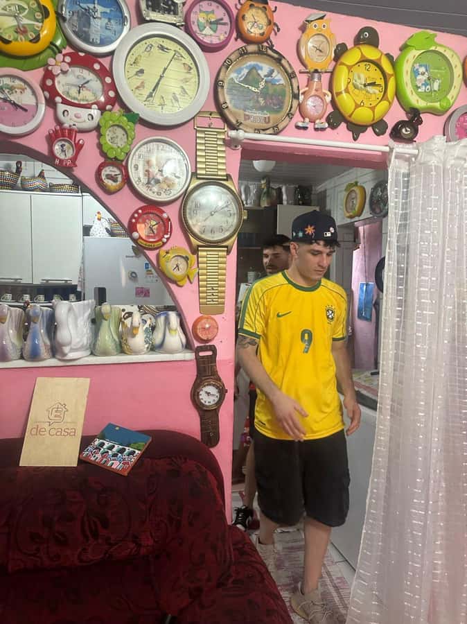 Rio de Janeiro: Favela Santa Marta Top Tour with Local Guide - Michael Jackson Square: More Than a Statue Stop