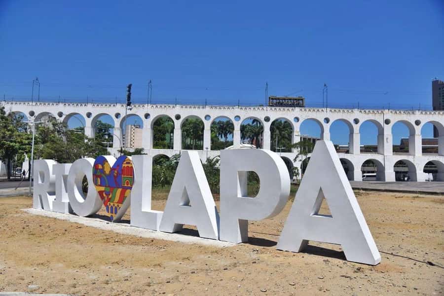 Rio de Janeiro: Full-Day Guided Sightseeing Tour - Soccer culture at Maracanã, stadium outside and stories inside