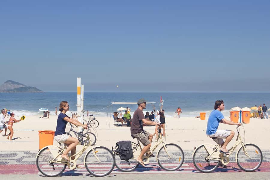 Rio de Janeiro: Guided Bike Tours in Small Groups - Old Rio, Cinelândia, and the Lapa and Selarón Steps swing