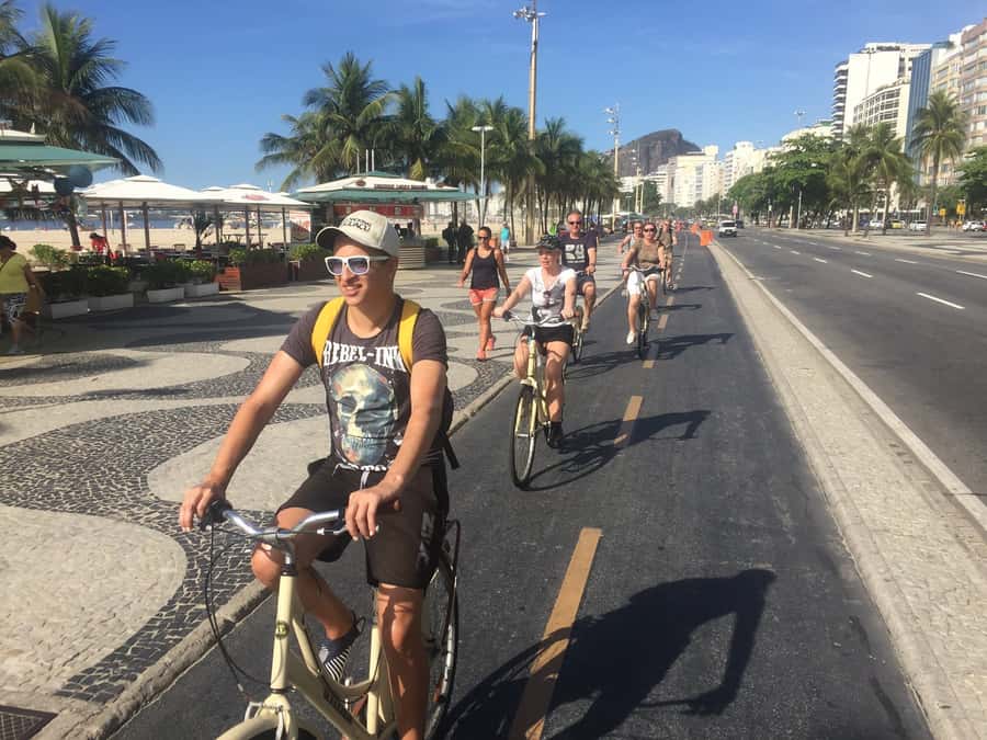 Rio de Janeiro: Guided Bike Tours in Small Groups - How the guides manage pace, safety, and beginner comfort