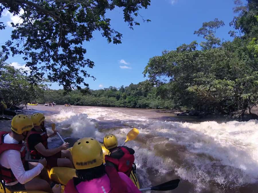 Rio de Janeiro: Guided River Rafting Tour - What rapids level means (and how season changes the experience)