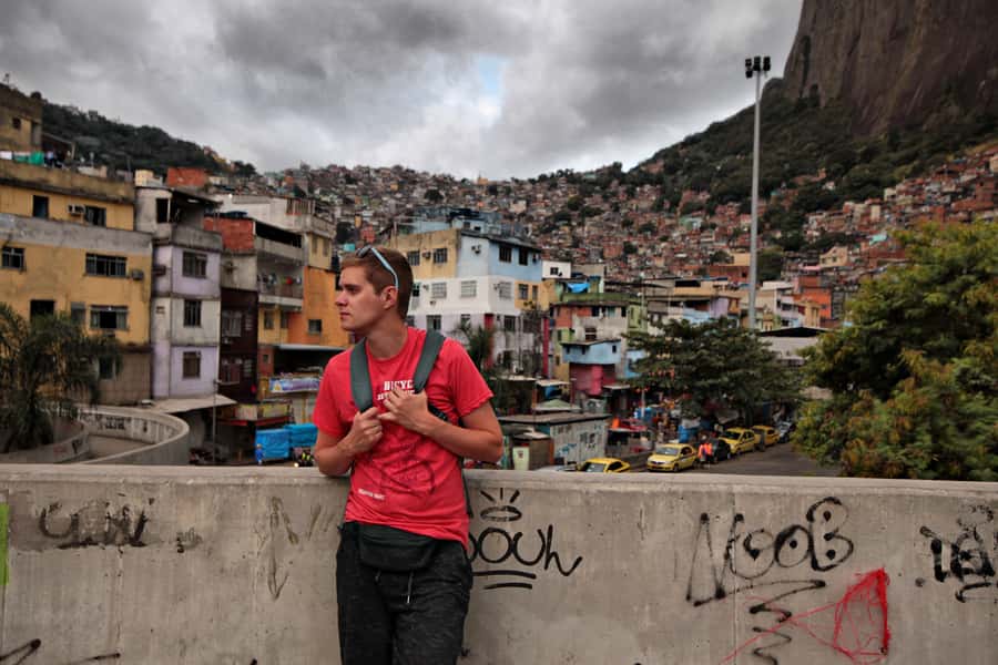 Rio De Janeiro: Half-Day Rocinha Favela Walking Tour - Capoeira, Samba Energy, and Culture You Can Watch Close Up