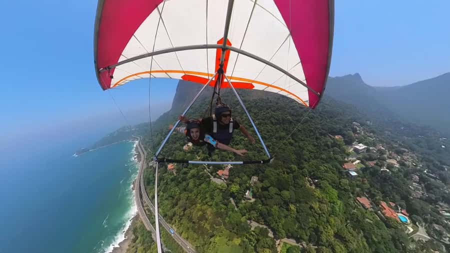 Rio de Janeiro: Hang Gliding or Paragliding Experience - Training at the ramp, harness setup, and what you will do before takeoff
