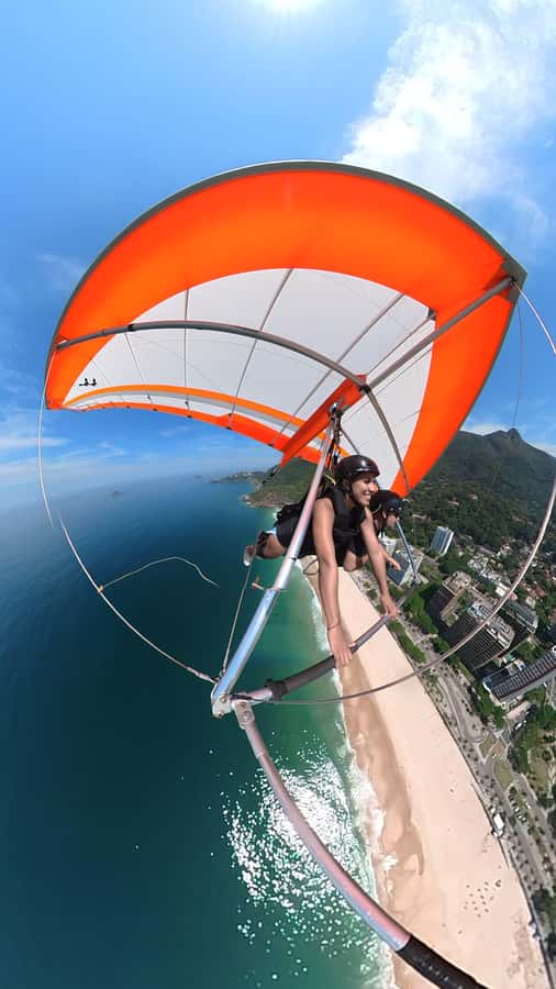 Rio de Janeiro: Hang Gliding or Paragliding Flights - Sao Conrado Beach meeting point: the part that sets your mood for flight