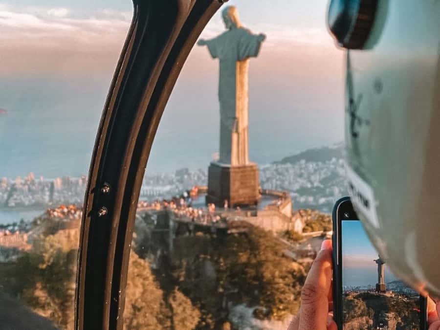 Rio De Janeiro Helicopter Flight Tour - Helicentro do Pontal, the fast start to your Rio aerial circuit