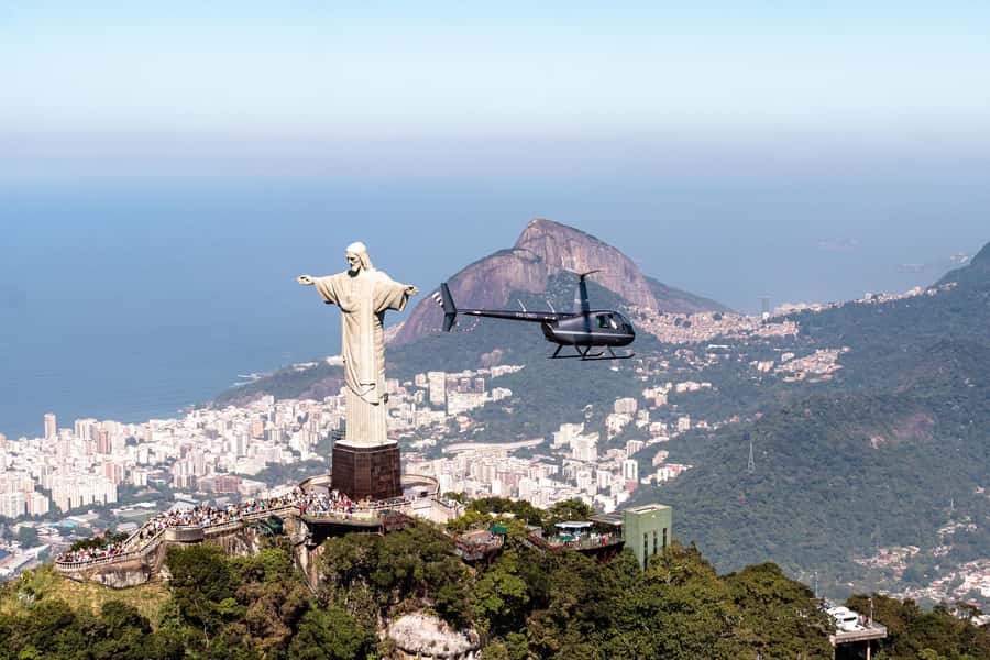 Rio de Janeiro: Helicopter Tour with an unforgettable view - Why a 30-minute helicopter flight is such a smart way to see Rio