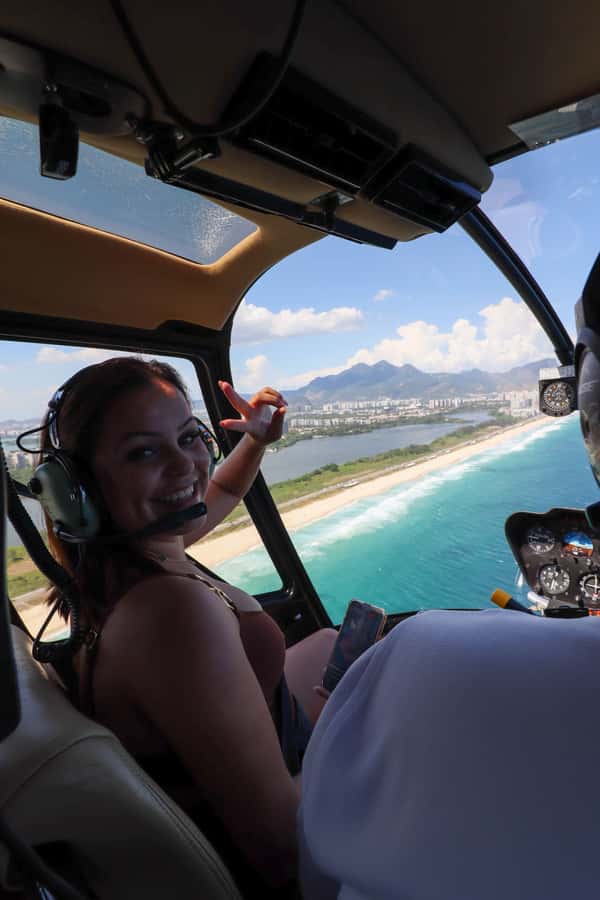 Rio de Janeiro: Helicopter Tour with an unforgettable view - Getting on board: Av. das Américas, golf cart ride, and the VIP lounge