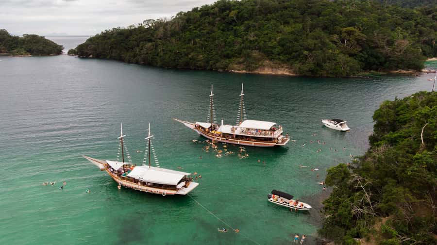 Rio de Janeiro: Ilha Grande with Boat Tour & Optional Lunch - Blue Lagoon and snorkeling time: colorful fish, corals, and starfish