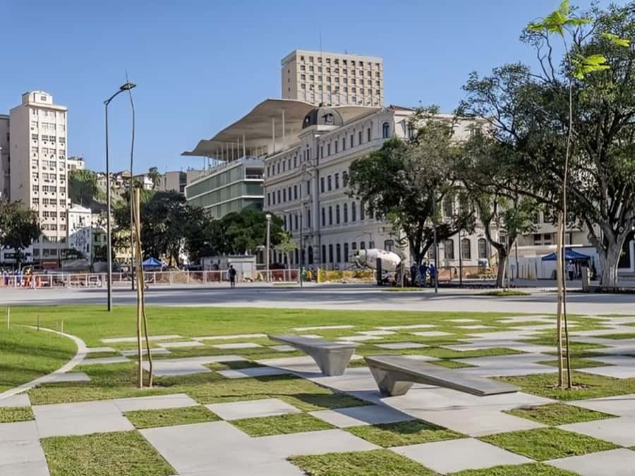Rio de Janeiro : Must-See Sites Walking Tour With A Guide - How the Centro route fits into 4 hours