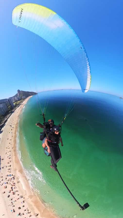 Rio de janeiro : Paragliding Tandem Flights over Rio - Who this is best for, and who should skip it