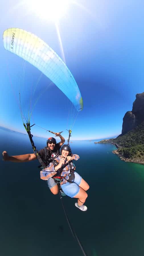 Rio de janeiro : Paragliding Tandem Flights over Rio - About the instructors and languages: communication you can rely on
