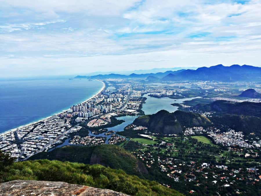 Rio de Janeiro: Pedra da Gávea 7-Hour Hike - Carrasqueira: using safety equipment through the technical climb
