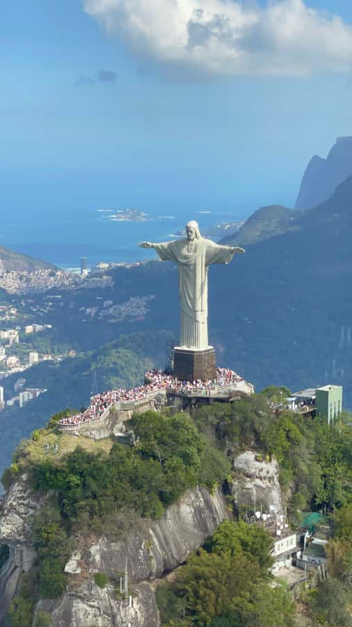 Rio de Janeiro: Private Helicopter Tour - The Quiet Wait: VIP Lounge, Water, and a Faster Start