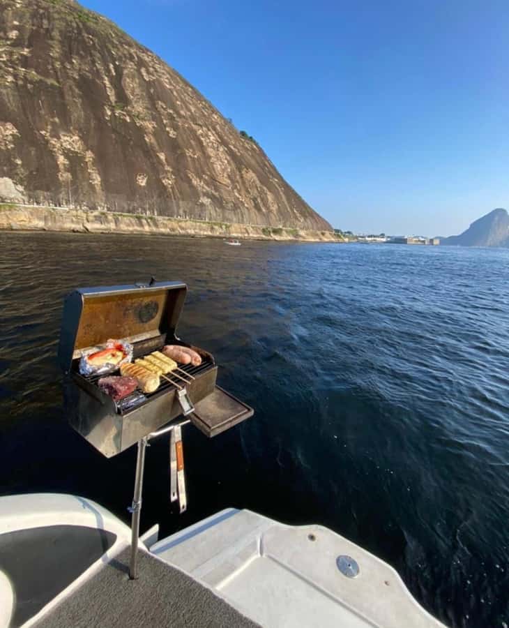 Rio de Janeiro: Private Speedboat Trip - Seeing Sugarloaf and Cristo from the water, not just from a deck chair