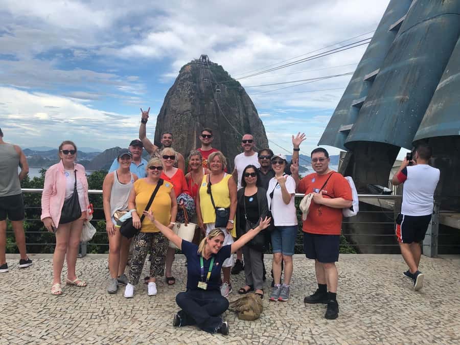 Rio de Janeiro: Rio's Icons Guided Tour with Tickets & Lunch - Christ the Redeemer: tickets, early arrival, and how to plan your photos
