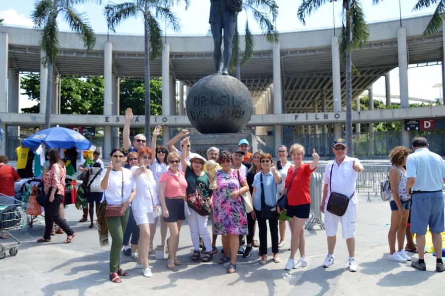 Rio de Janeiro: Rio's Icons Guided Tour with Tickets & Lunch - Historical Center panoramic ride: what you are seeing between the icons