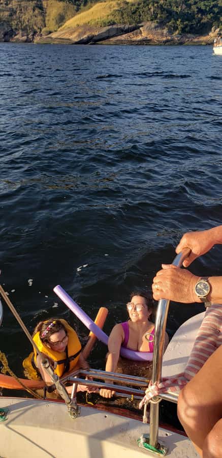 Rio de Janeiro: Sailing Sunset Tour with Snacks and Drinks - Who this 3-hour sailing tour is best for