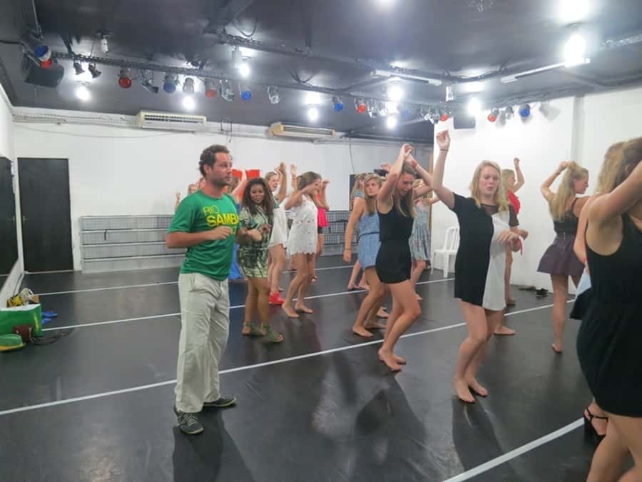 Rio de Janeiro: Samba Class and Samba Night Tour - Getting from the studio to the samba scene, without the hassle