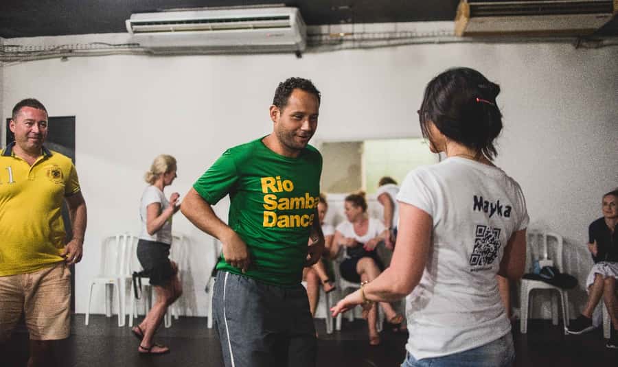 Rio de Janeiro: Samba Class in Copacabana - Copacabana Meeting Points and the One-Hour Game Plan