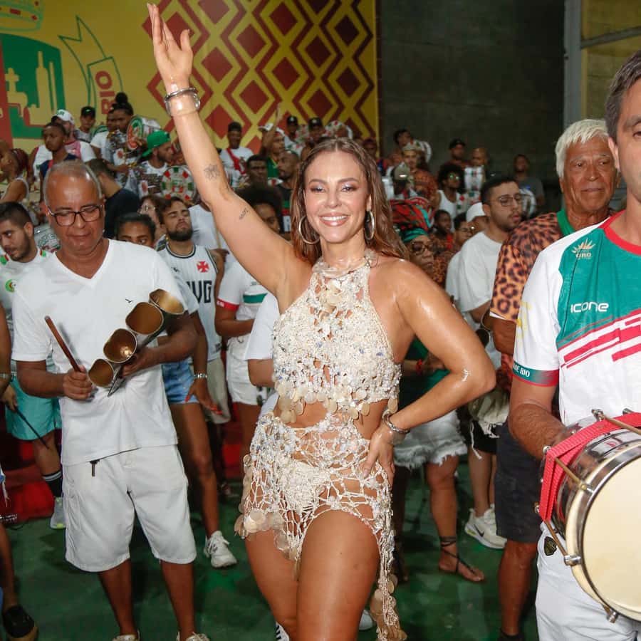 Rio de Janeiro: Samba School Rehearsal Viewing With Transfer - Inside the rehearsal: dancing, costumes, and how the show is “built”