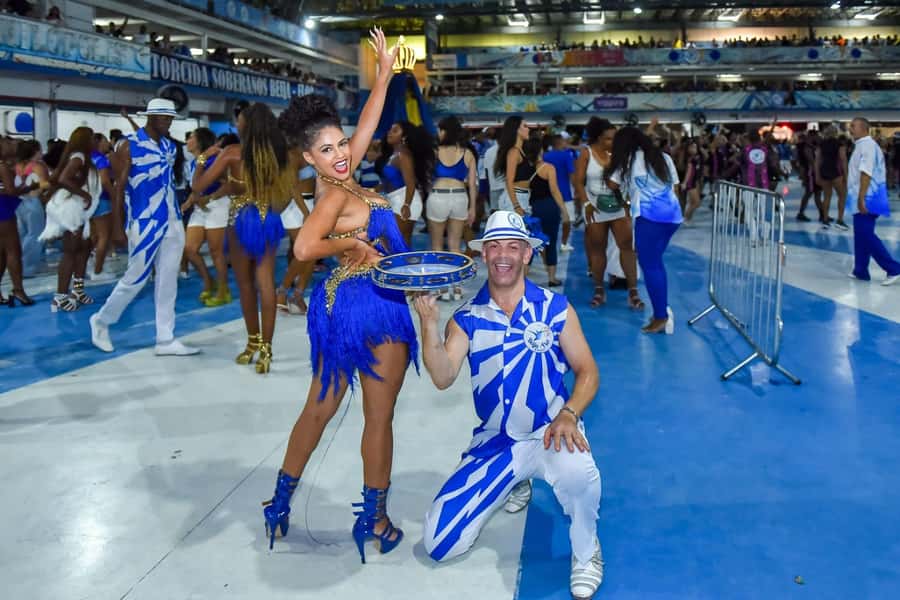 Rio de Janeiro: Samba School Rehearsal Viewing With Transfer - The guide makes a difference: Anderson and Alexander as examples