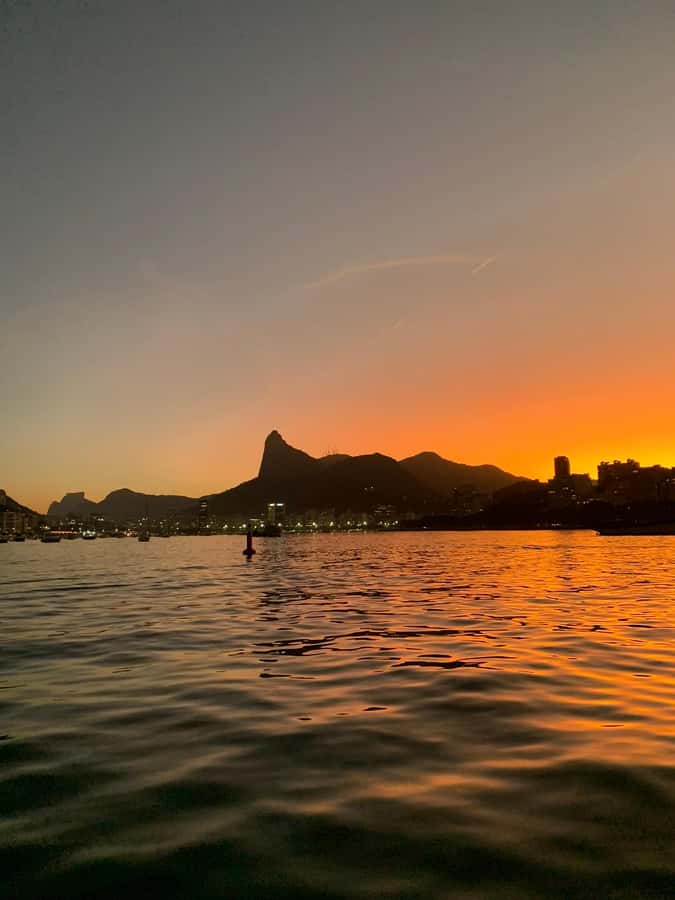 Rio de Janeiro: SpeedBoat Tour - Sunset with Beer - Boarding at Flutuante Rio, what to expect on the water