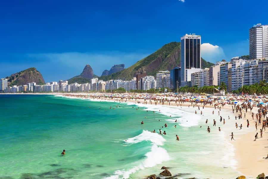 Rio de Janeiro: Sugarloaf Mountain & Beaches Half-Day Tour - Your guide and language options, what to expect from the team