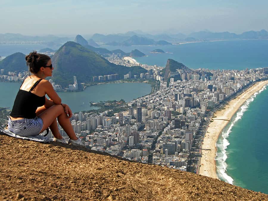 Rio de Janeiro: Vidigal Favela Tour and Two Brothers Hike - Group size, language, and guide style