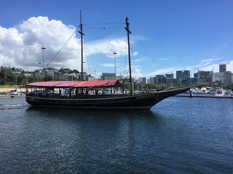 Rio From The Sea: Guanabara Bay Cruise with Optional Lunch - Why a Guanabara Bay cruise is the easiest Rio highlight run