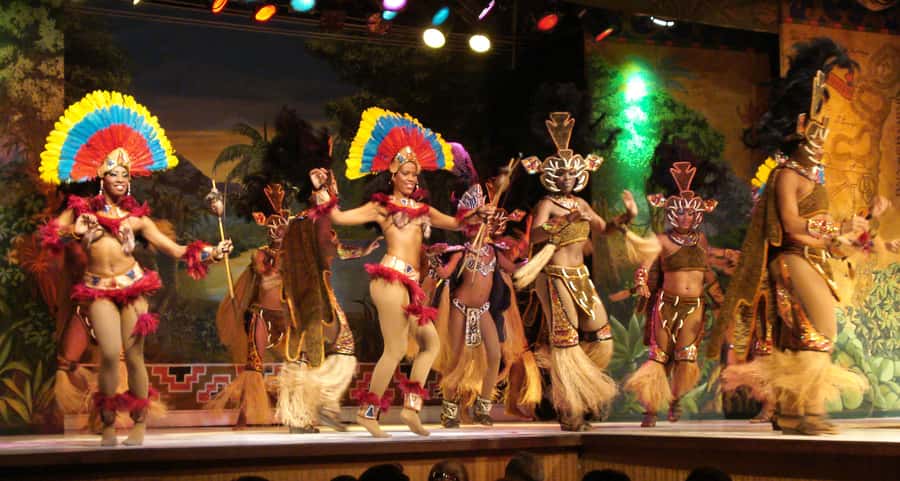 Rio: Ginga Tropical Folkloric Show & Optional Dinner - Dinner at a Churrasqueria: What You Should Expect and How to Order Smart