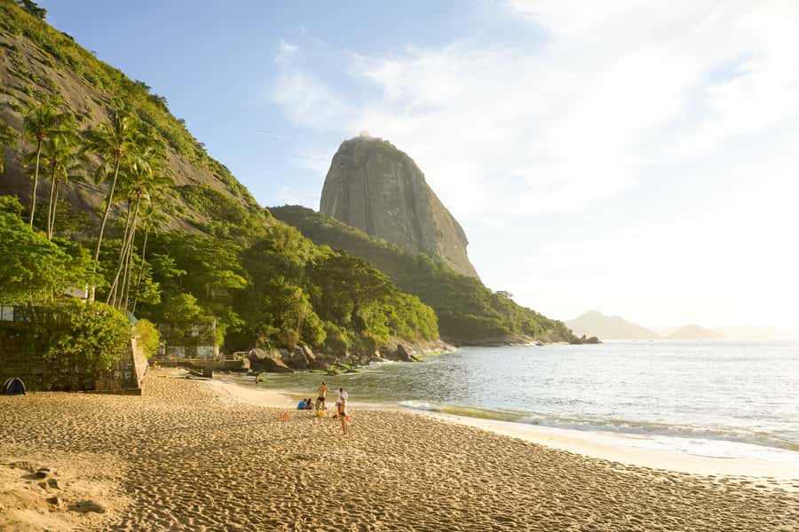 Rio: Guanabara Bay 2-Hour Boat Tour - The Rio to Niterói arc: forts, islands, beaches, and that wide water perspective