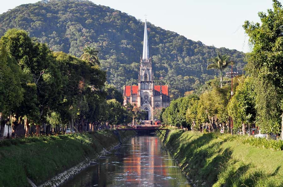 Rio: Petrópolis Trip with Palace, Imperial Museum & Brewery - Quitandinha Palace: casino glamour and gardens in the hills