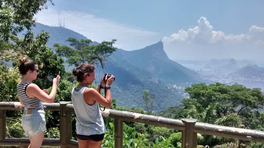 Rio: Private Tour 5 Hours Customized Tour With a Local Guide - What the 4 hours of on-the-ground time actually feels like
