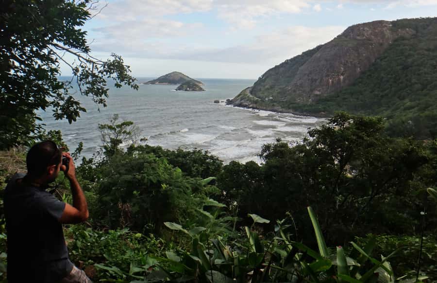 Rio's Best Hidden Beaches Small Group Tour - Guide quality: languages and the human touch that makes beach days better