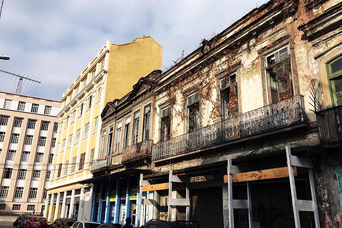Rio's city walking tour: a glimpse of history and olympic legacy - Praça XV and Paço Imperial: power, crowns, and paperwork