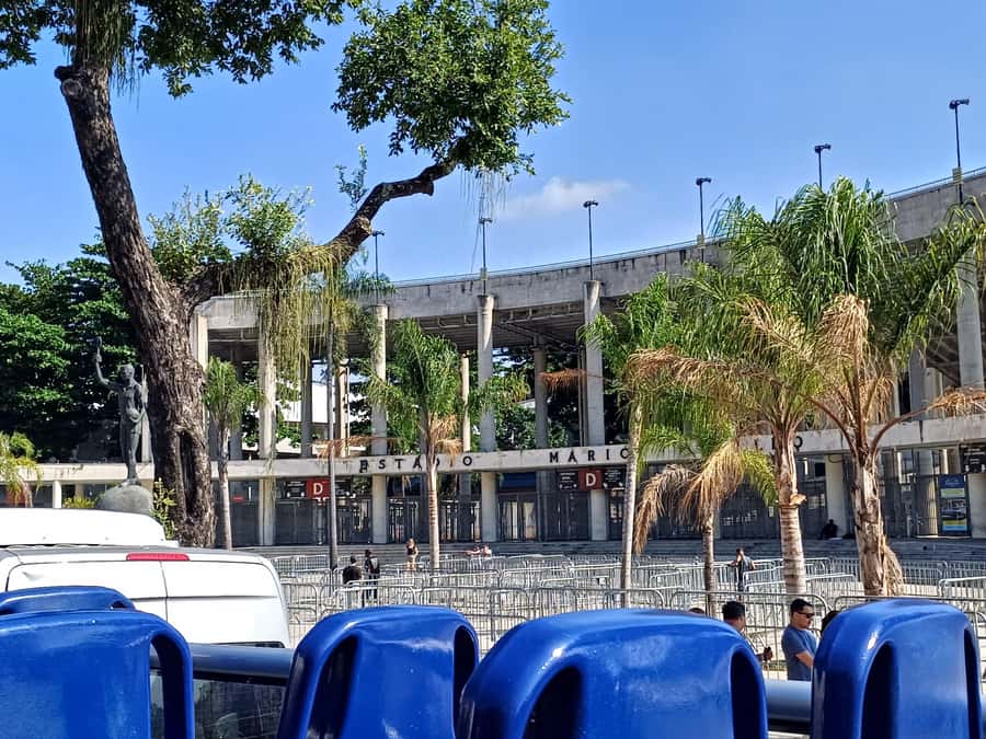 Rio Samba Bus: hop-on hop-off city tour in Rio de Janeiro - Getting on and off in Copacabana without losing time
