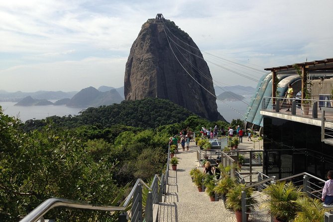 Skip the Line to Christ Redeemer, Sugar Loaf and Barbecue Lunch - One-day Rio power route: Sugar Loaf, Corcovado, and the view comparison