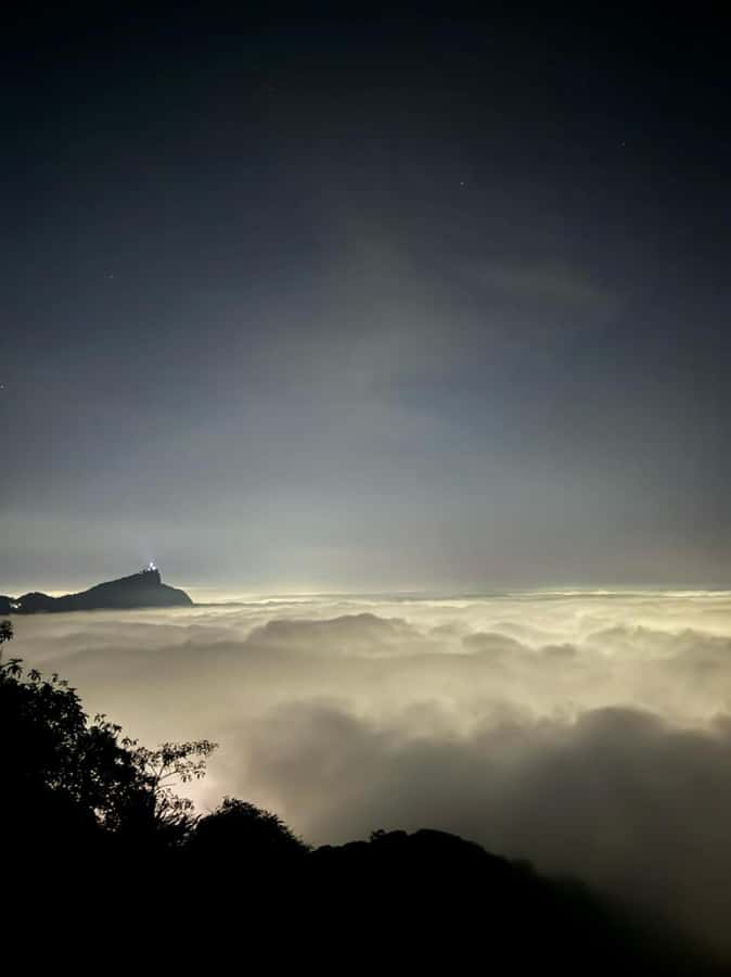 Sunrise at Morro Dois Irmãos + Vidigal Favela Experience - Timing and what a 4-hour plan really means for your morning