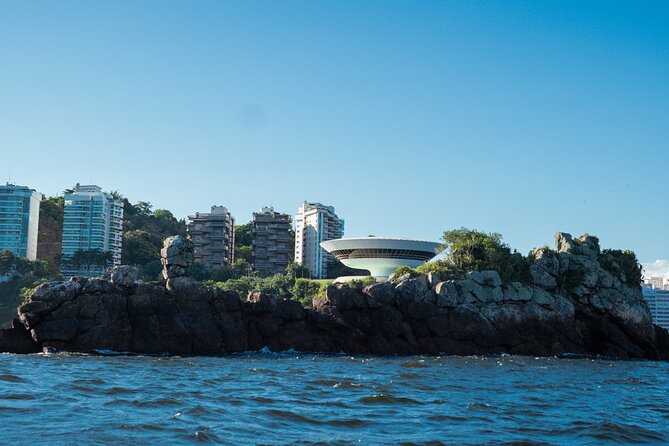 Sunset Boat Tour with Beer, Water, Soda and Snacks included - Guides, music, and the small-group feel