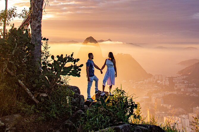 Tour to Mirante Dona Marta at sunrise with guide and photos! - Why Mirante Dona Marta sunrise is such a smart Rio moment
