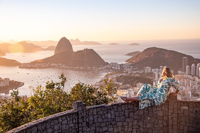 Tour to Mirante Dona Marta at sunrise with guide and photos! - The photo session: why it beats trying to DIY at dawn