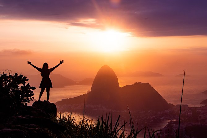 Tour to Mirante Dona Marta at sunrise with guide and photos! - What to wear and bring for a smooth sunrise at the viewpoint