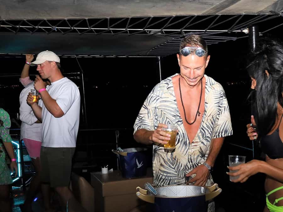 Unforgettable Boat Party - The route and the return to Marina da Glória